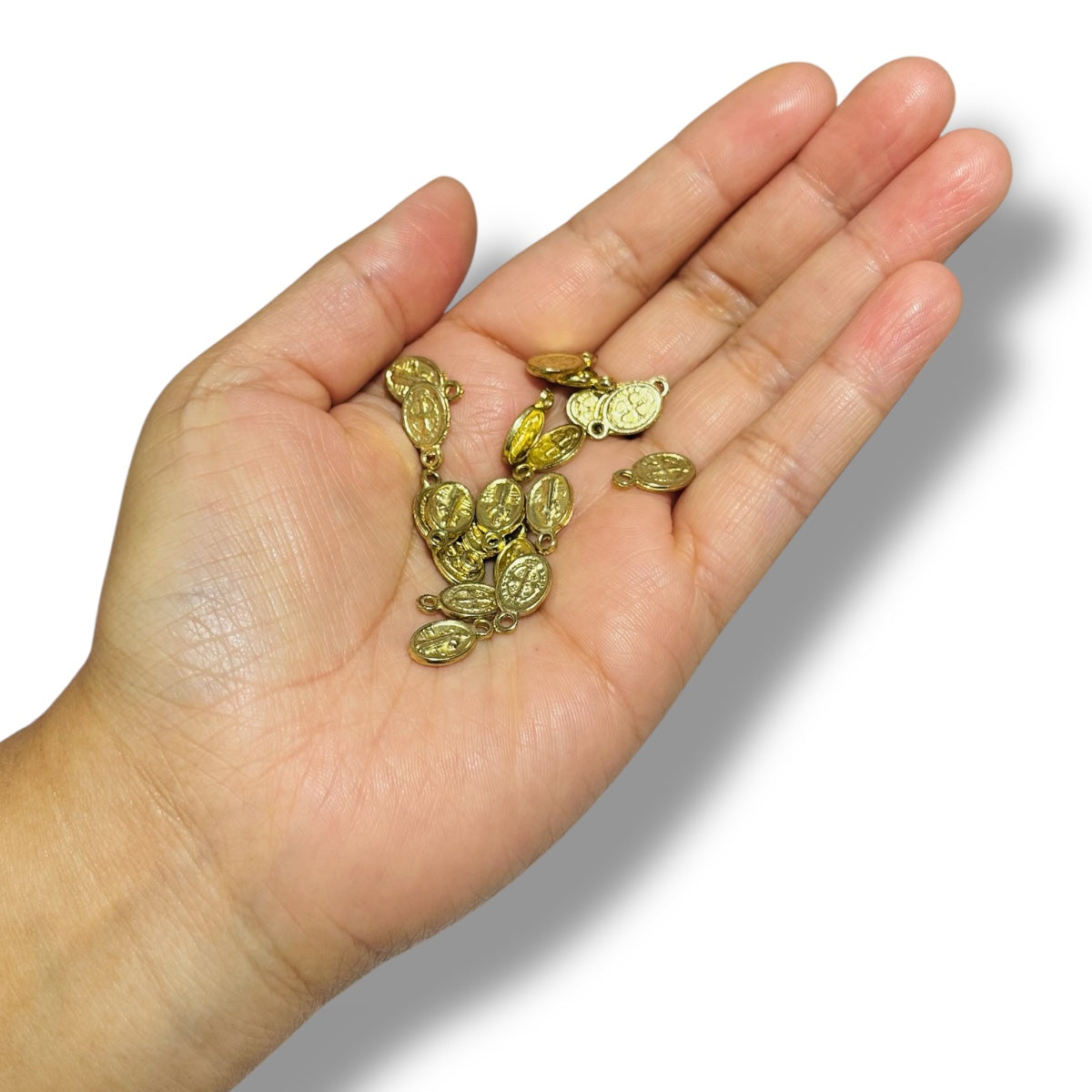 20pz mini medallita San Benito metálica