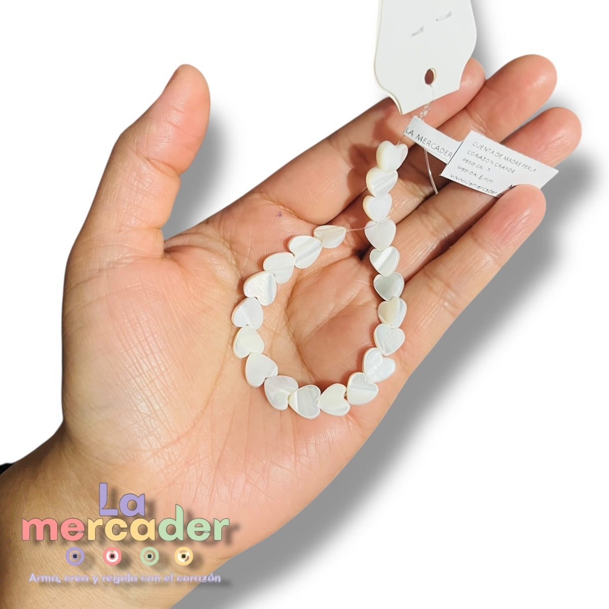 🤍 Corazones de Madre Perla Natural 8 mm | Tira de 20 pzs