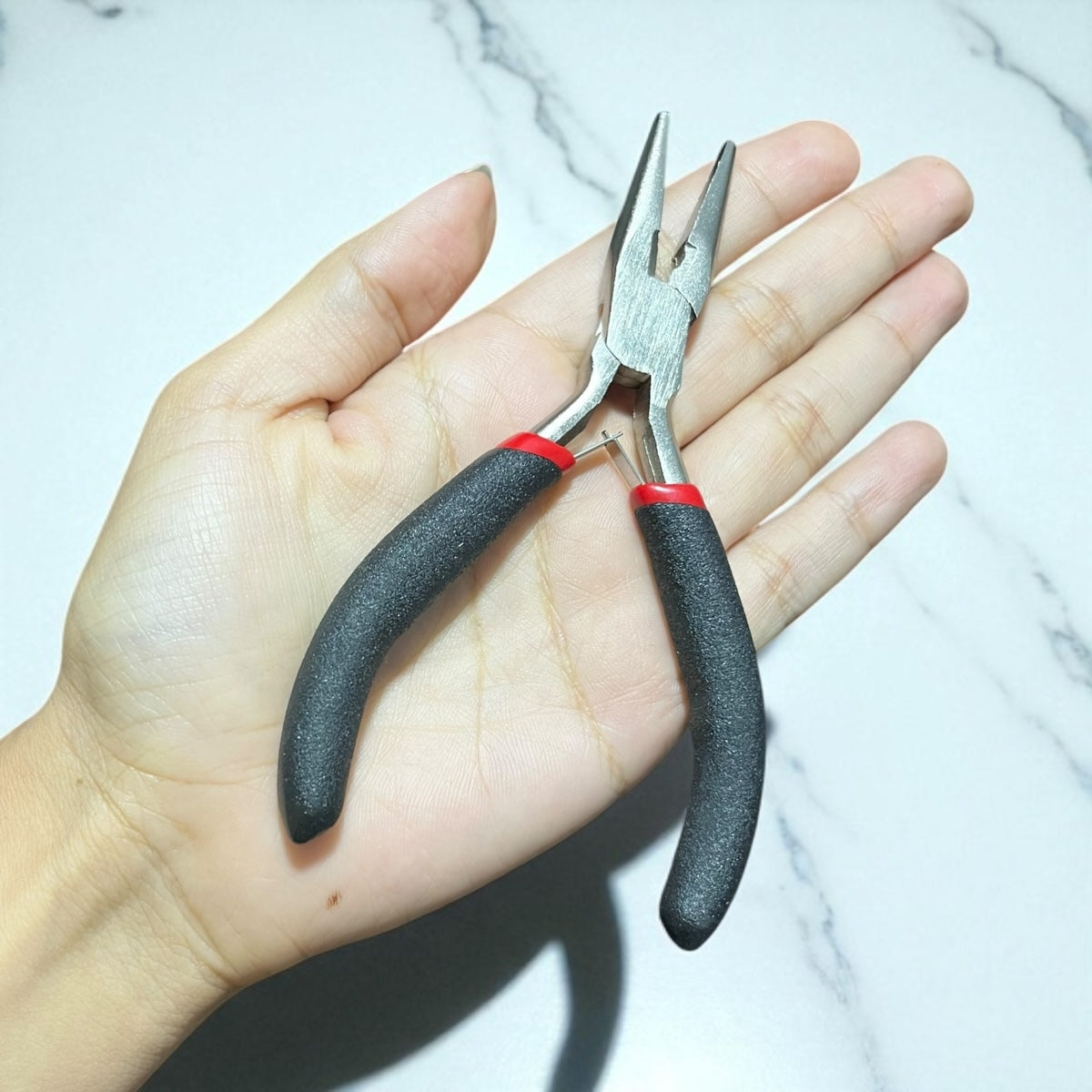 Pinza Punta Plana sin Dientes