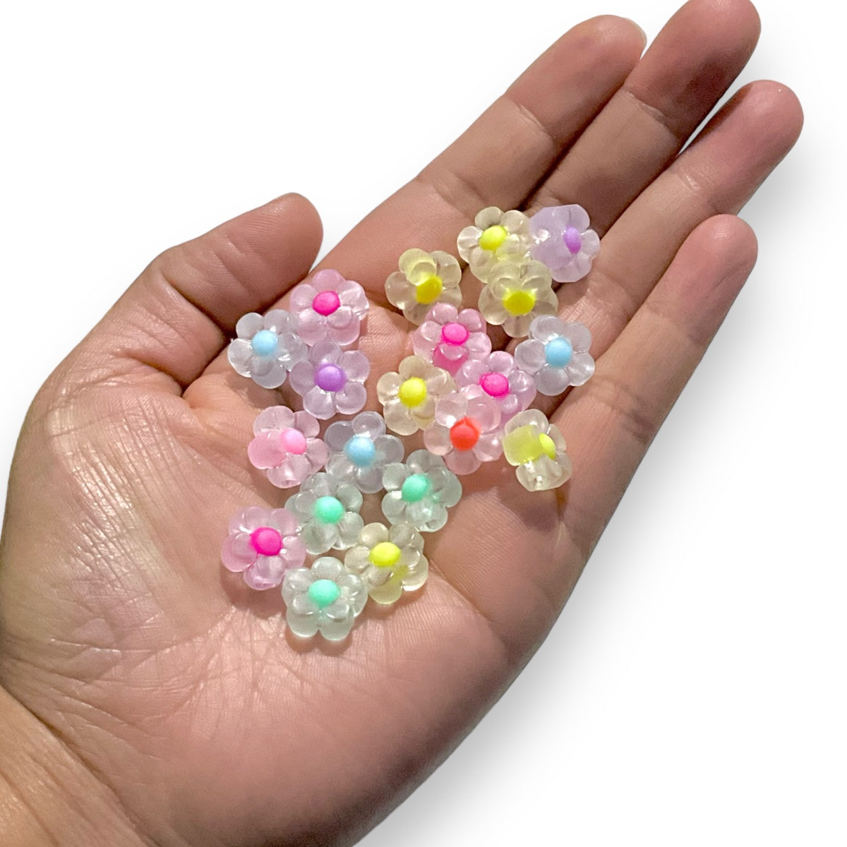 50 piezas de Flores de colores, acrílico acabado esmerilado
