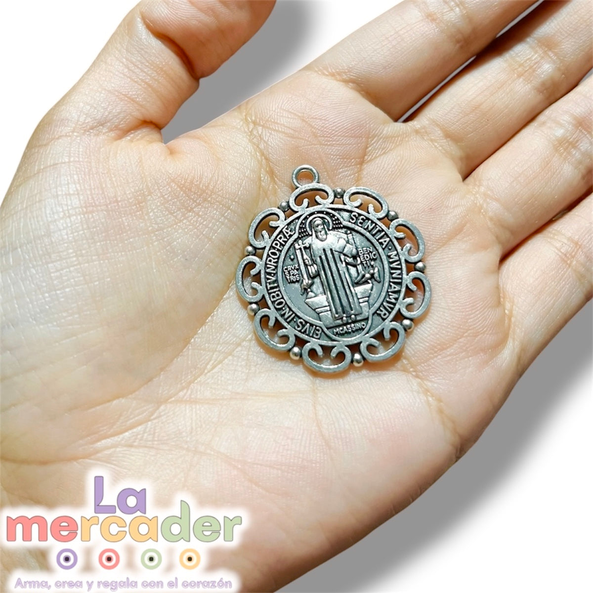 Medalla San Benito 3.6 cm Metálica | Dorada o Plateada | Pieza