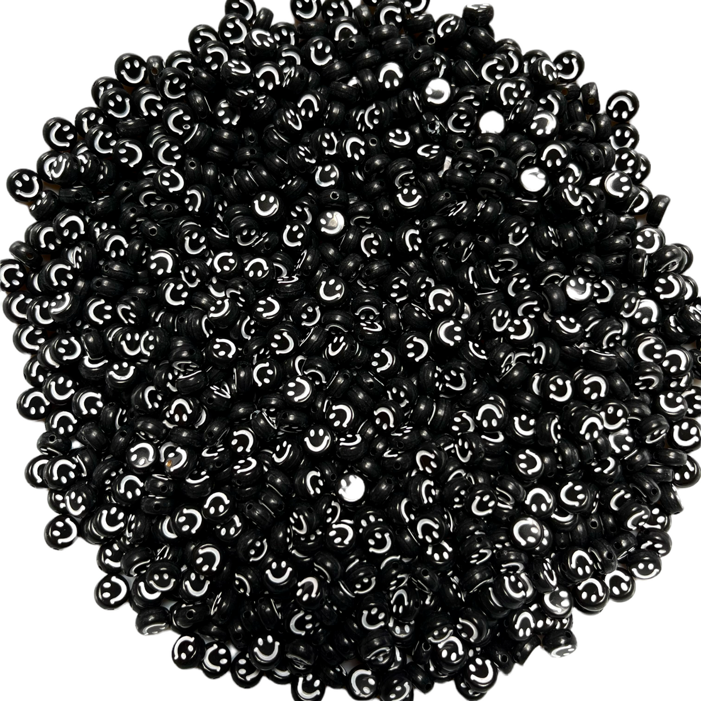 50 happy face negro con blanco para pulseras, abalorios para bisutería