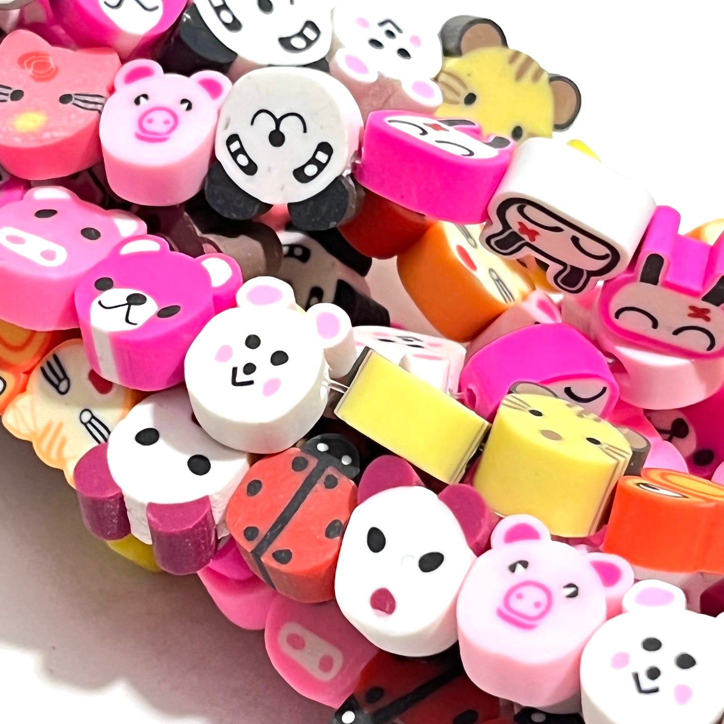 Fimo de figuras variadas, fimo para pulseras