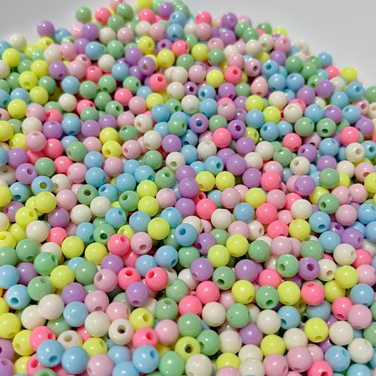 100 gramos de bolitas #6 de colores mezclados para bisutería