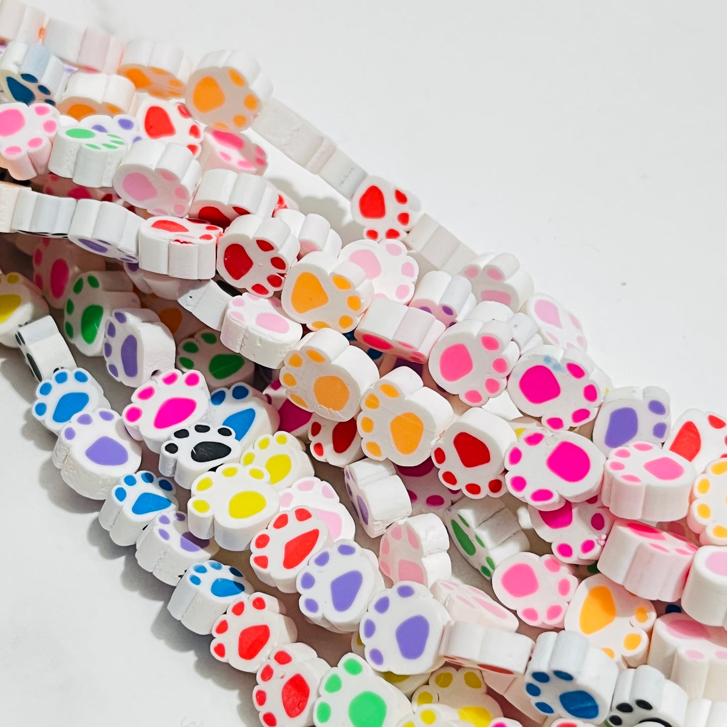 Fimo de figuras variadas, fimo para pulseras