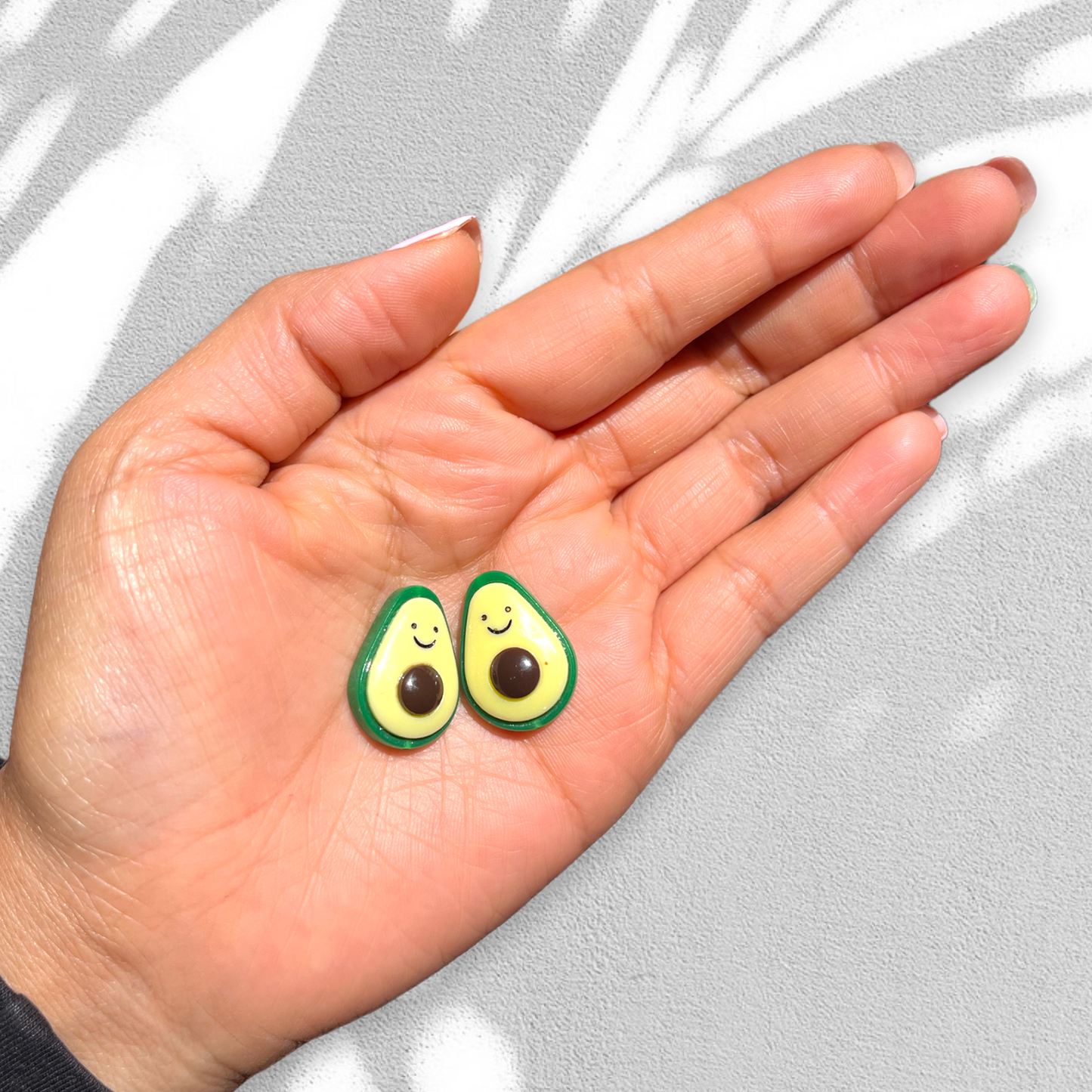 Par de aguacates luminosos para armando de bisutería