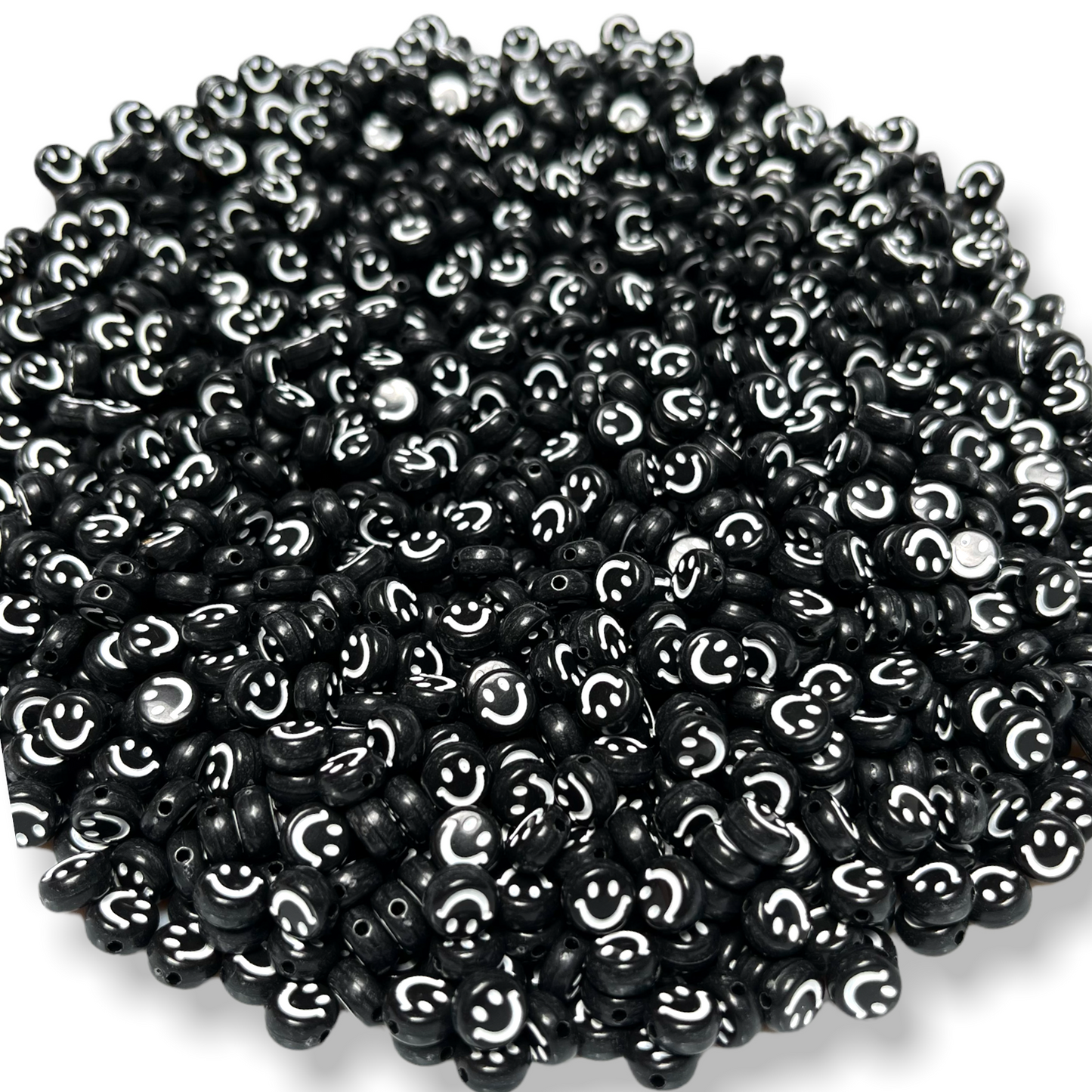 50 happy face negro con blanco para pulseras, abalorios para bisutería