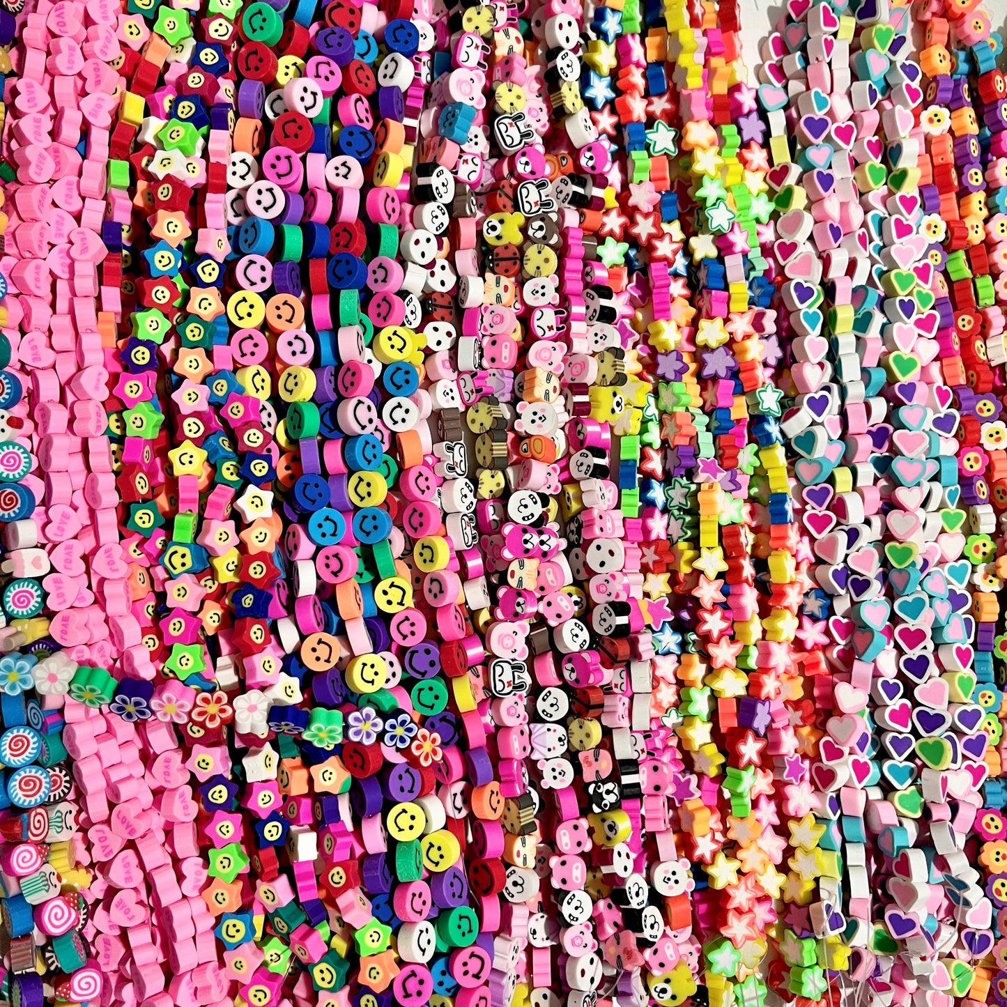 Fimo de figuras variadas, fimo para pulseras