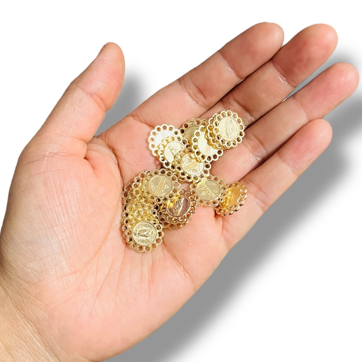 20pz medalla chica Virgen de Guadalupe para bordar, dije