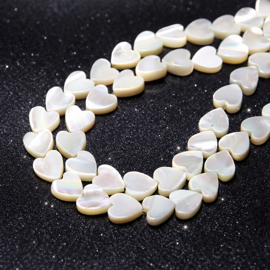 🤍 Corazones de Madre Perla Natural 8 mm | Tira de 20 pzs