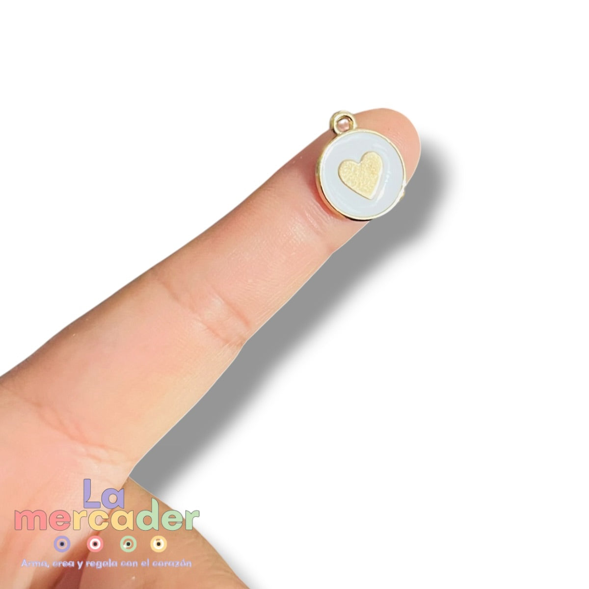 5 pz Dijes Corazón Dorado con Fondo Blanco | Charm Redondo Metálico Elegante para Pulseras y Collares