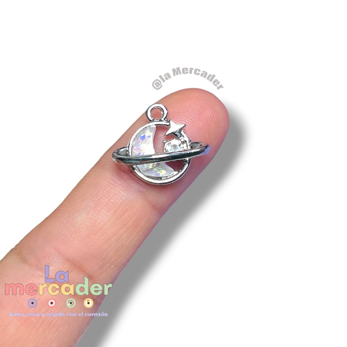 Dije Luna con Anillo Planetario de Acero Inoxidable ✨ Charm Tornasol Plateado para Bisutería Aesthetic y Espacial