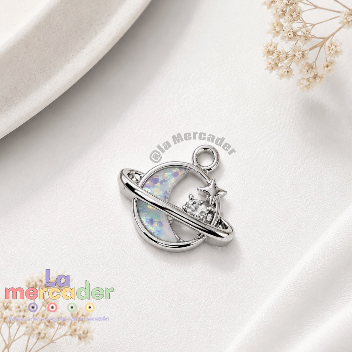 Dije Luna con Anillo Planetario de Acero Inoxidable ✨ Charm Tornasol Plateado para Bisutería Aesthetic y Espacial