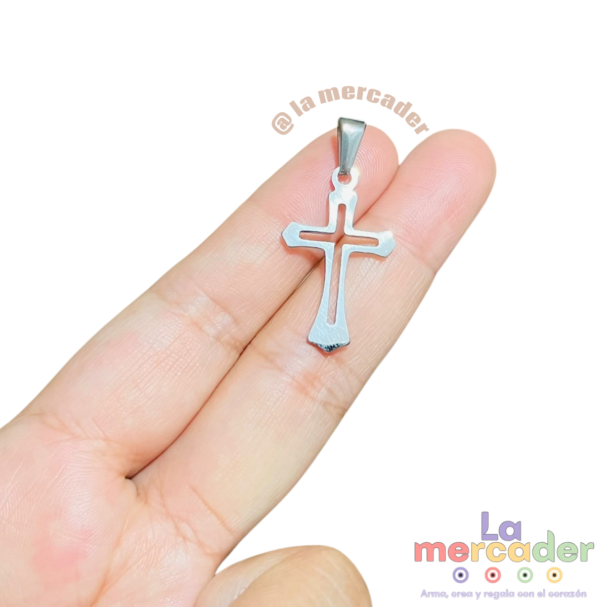 Dije Cruz de Acero Inoxidable Acabado Espejo 3.4 cm Colgante Religioso