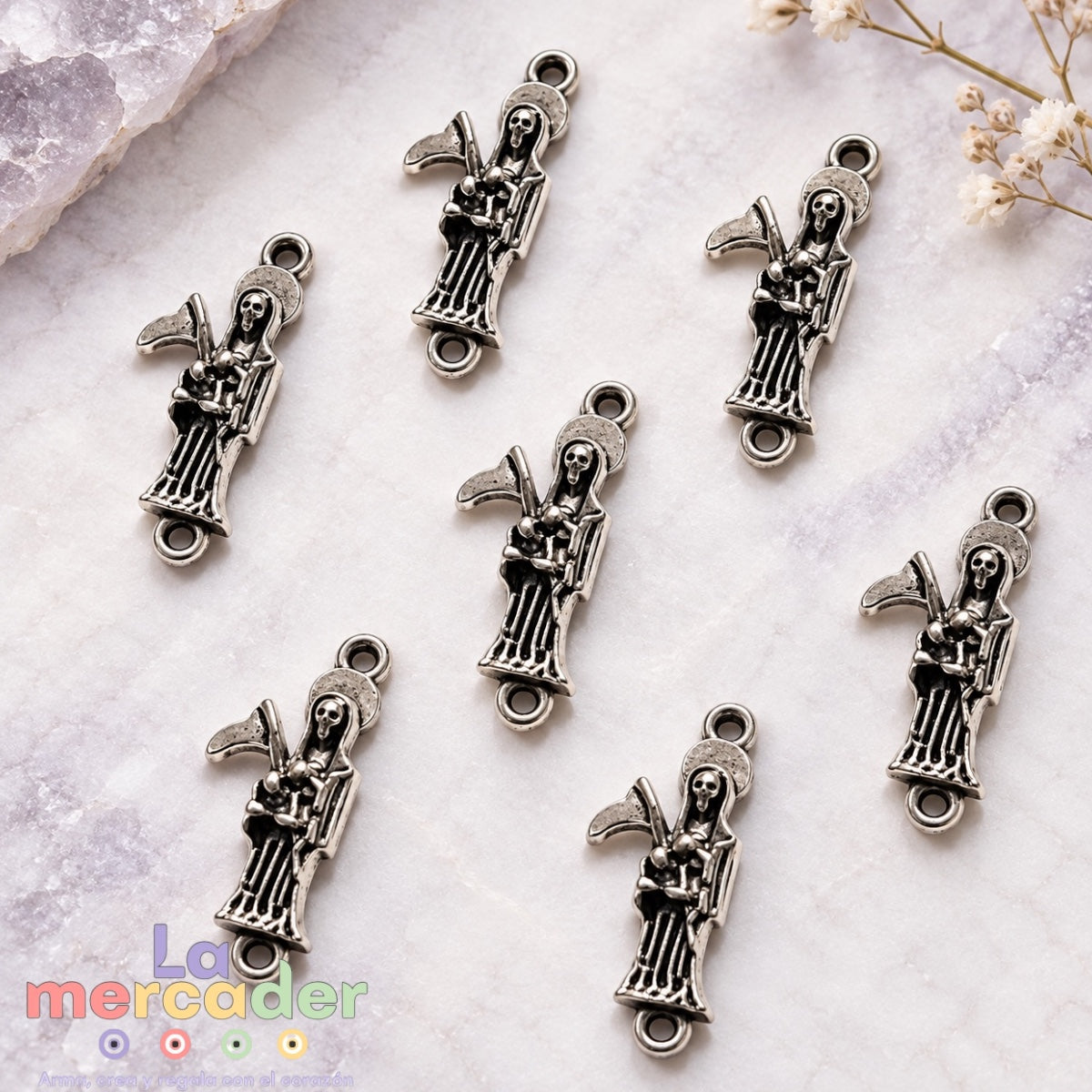 Pack de 20 Dijes Conectores Santa Muerte Metálicos Plateados 2.6 cm para Pulseras y Bisutería