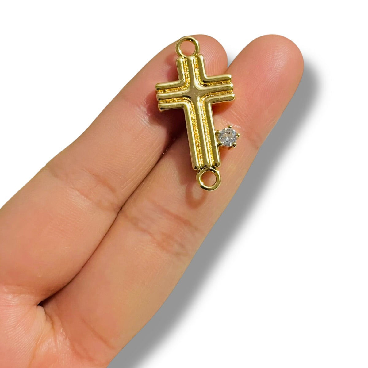 Conector Cruz Horizontal Chapa de Oro 3 cm con Zirconia | Dije Religioso para Pulsera o Collar