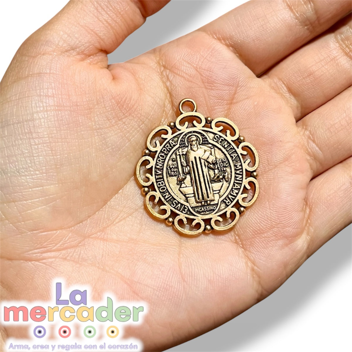 Medalla San Benito 3.6 cm Metálica | Dorada o Plateada | Pieza