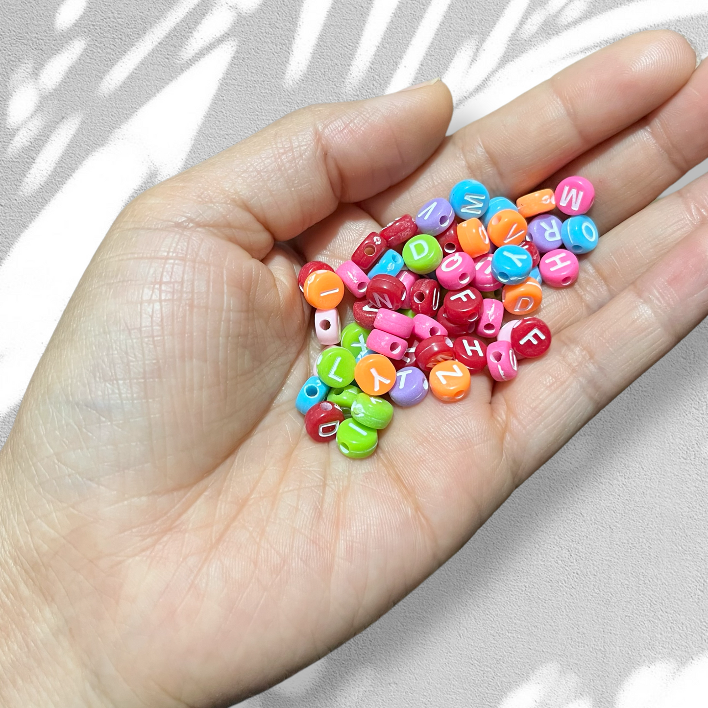 100 piezas letra arcoíris 🌈 letras para pulsera, abalorios para bisutería